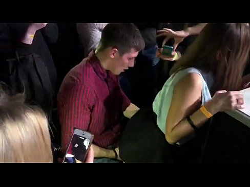 ❤️ Rus gecə klubunda əsl seks. 18 yaşlı rus qızı gecə klubunda anus və vajinada sikilib ❌ Porn video az.sexeey.ru